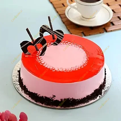 Red Glaze Strawberry Cake