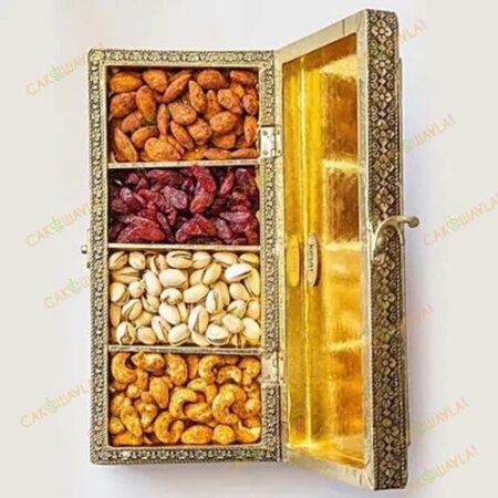 Traditional-Style-Dry-Fruits-Box-By-Kesa